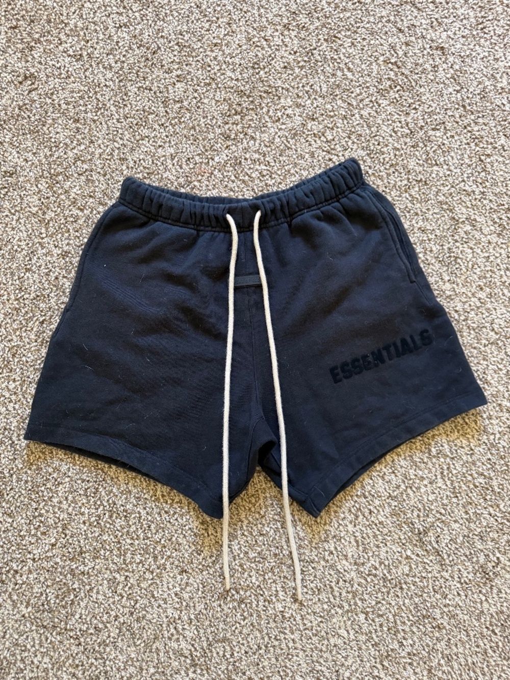 Black Essential Short